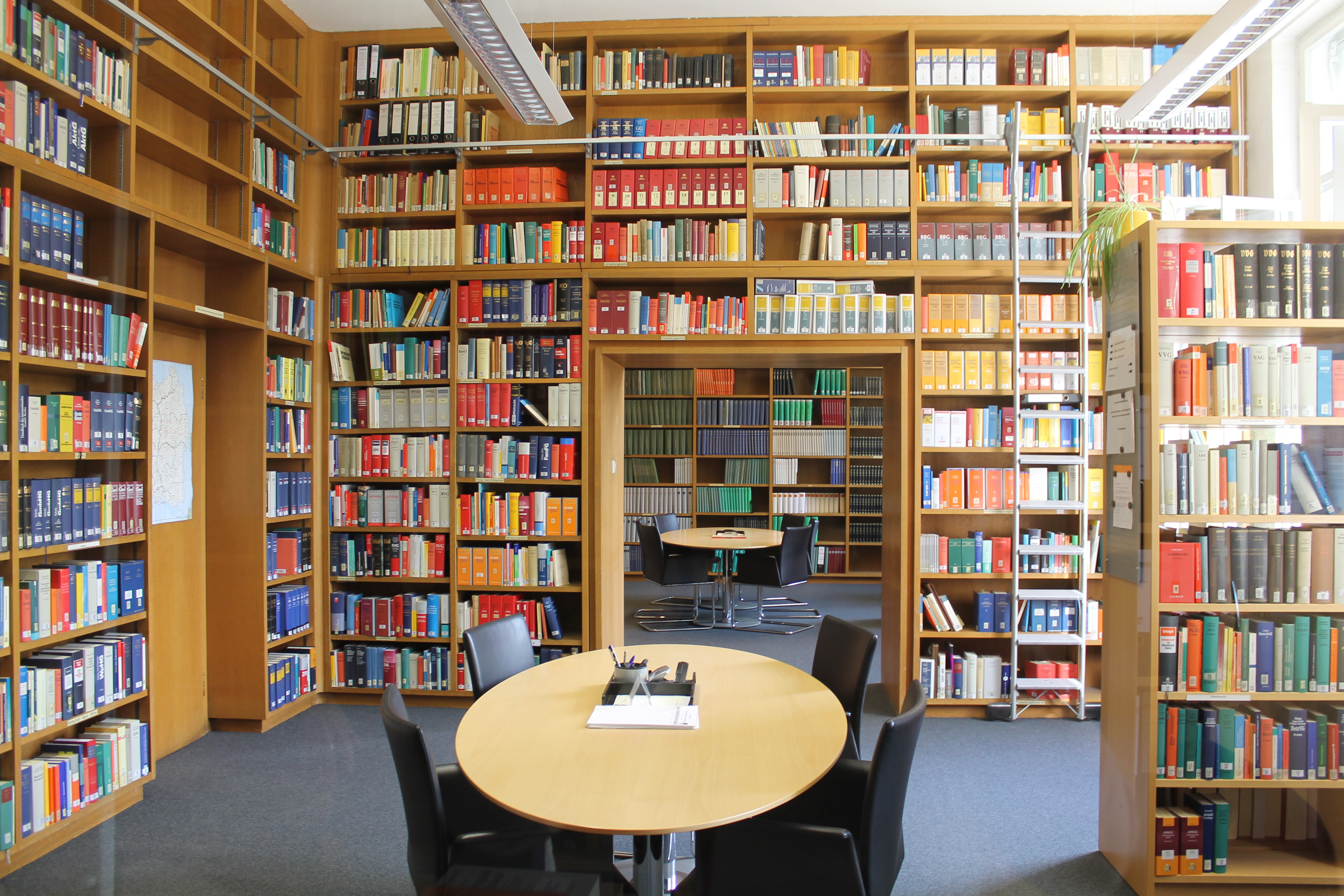 Bibliothek OLG Karlsruhe